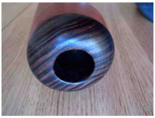 embouchure bleu.jpg