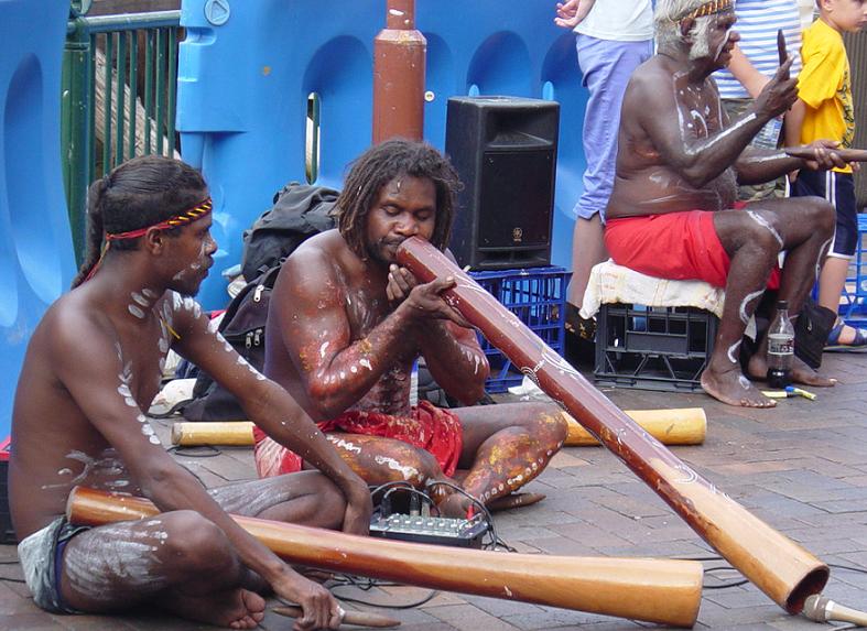 l'exploitation de la culture aborigène est inversement proportionnelle à leur présence à Sydney ....